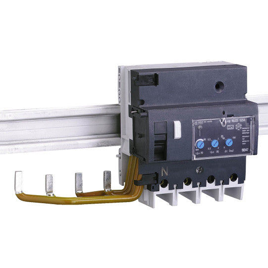 Schneider Electric SCHNEIDER NG125 - earth leakage add-on block - Vigi NG125 - 4P - 63A - 300mA - 19037