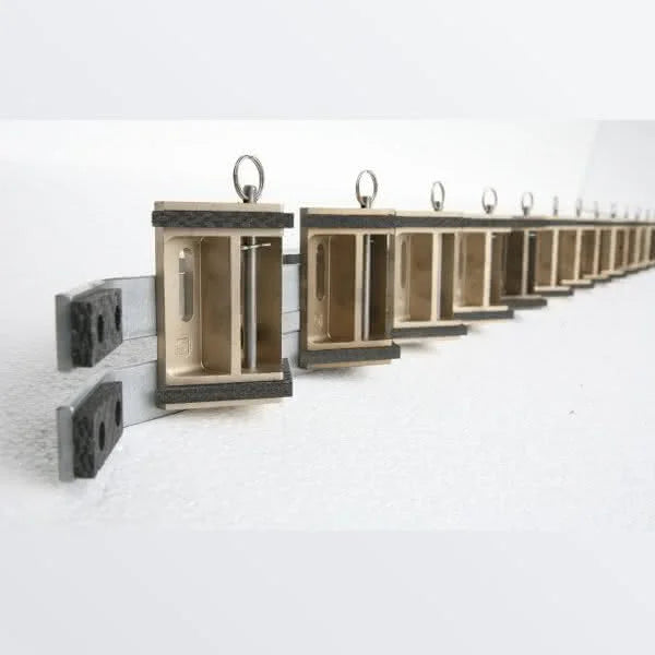 Carbon/Carbon Parts for Hot Glass Handling